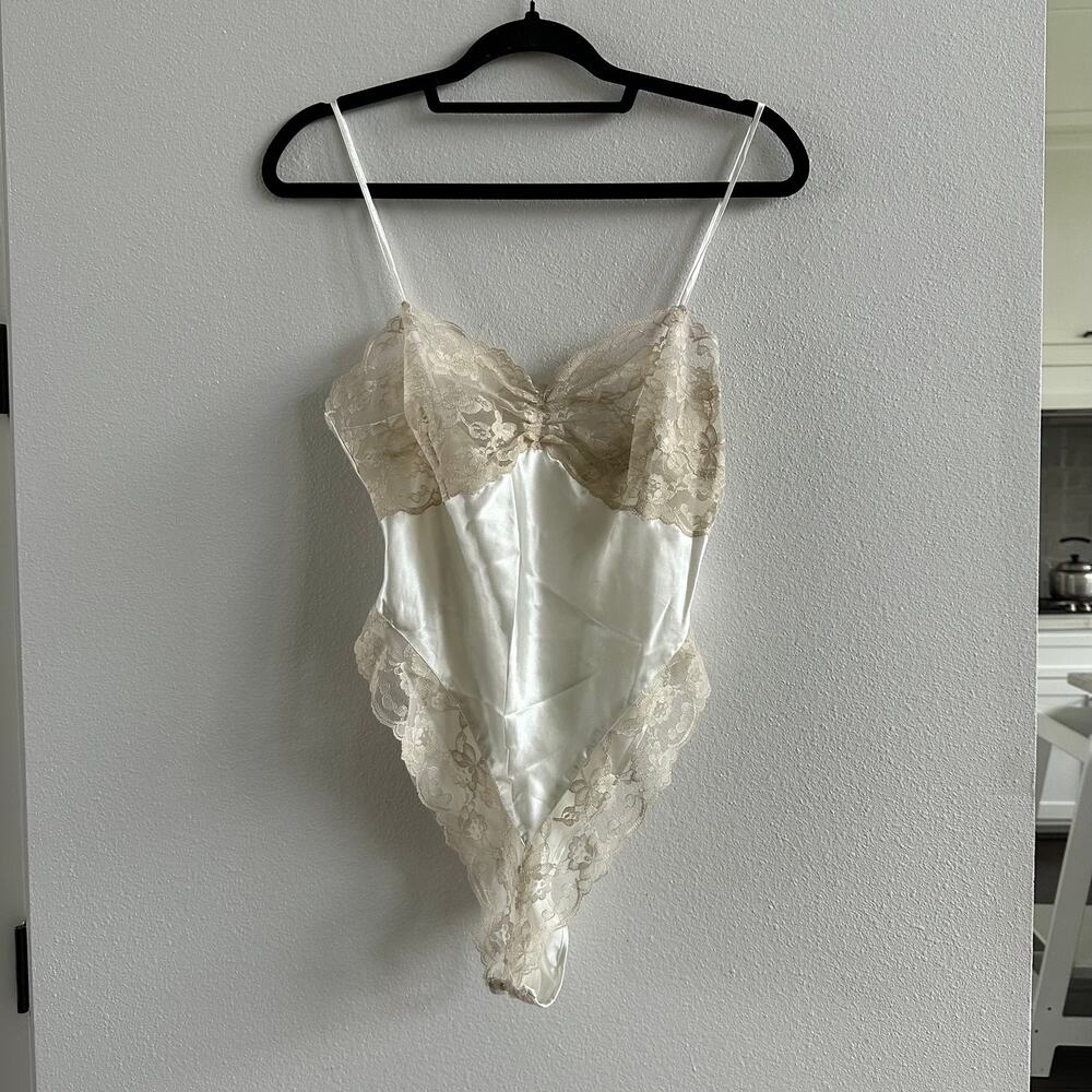 Victoria's Secret Women's Cream Satin Lace Bodysuit Small